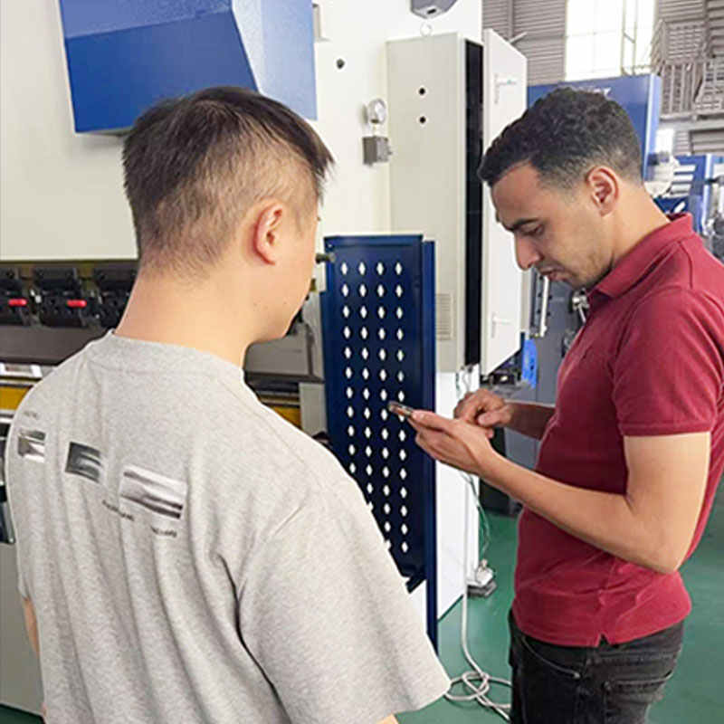 4 axis cnc press brake