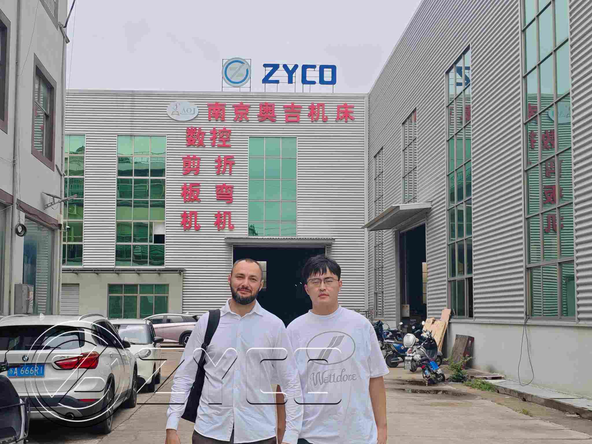 Warmly welcome our valued customers to visit us!