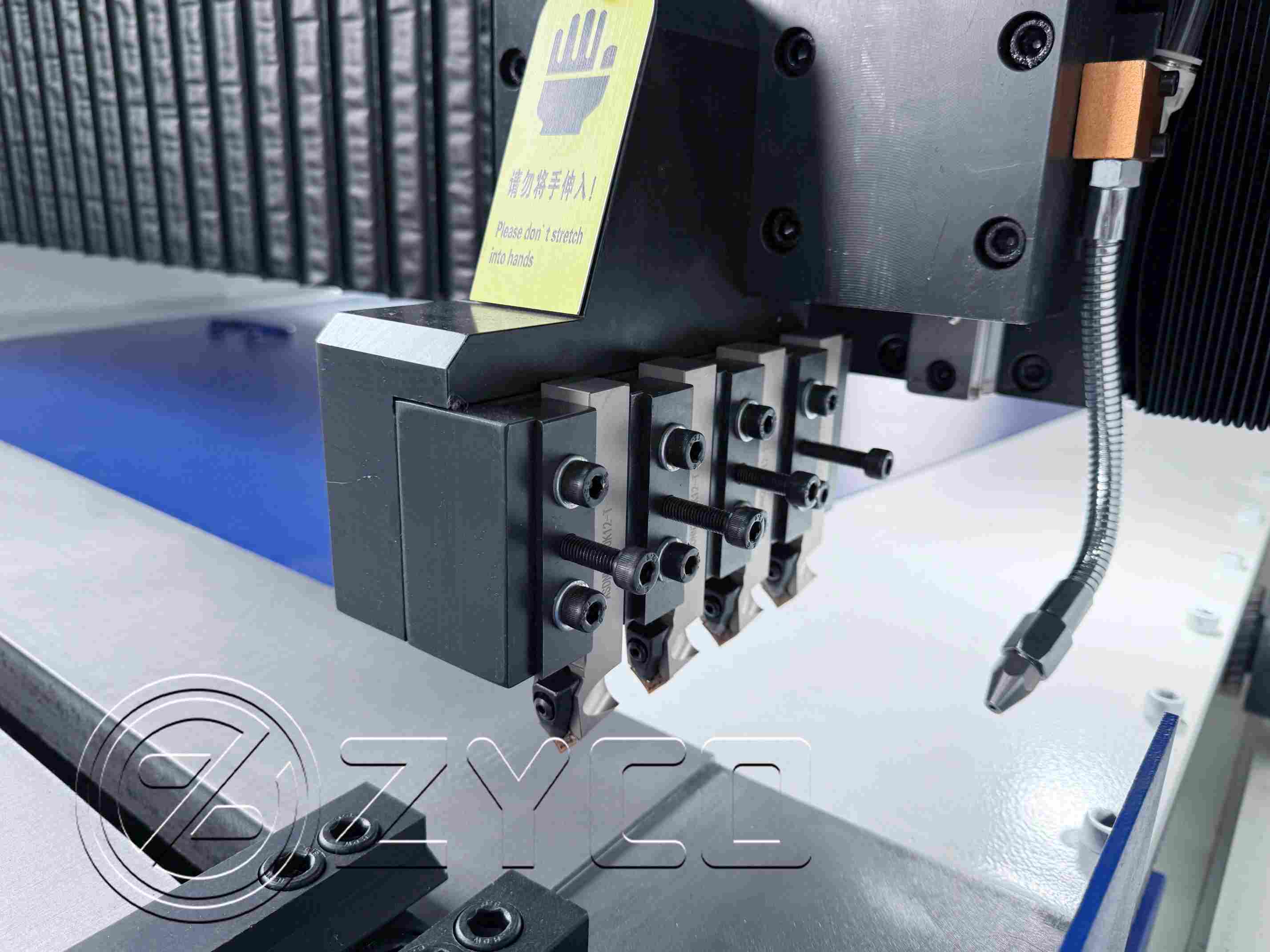 metal grooving machine